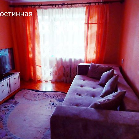 Apartment On Oktyabrskaya 105 Μπομπρούισκ Εξωτερικό φωτογραφία