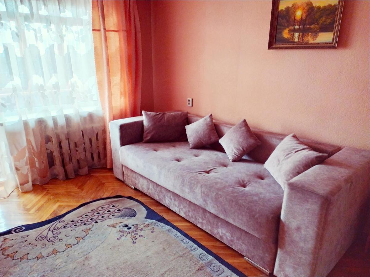 Apartment On Oktyabrskaya 105 Μπομπρούισκ Εξωτερικό φωτογραφία